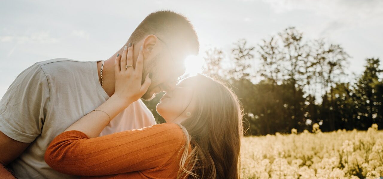 necesidad de tener pareja